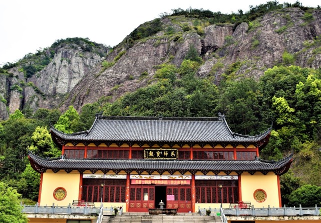 漫步永康飞龙山风景区,赏析春天的风和日丽