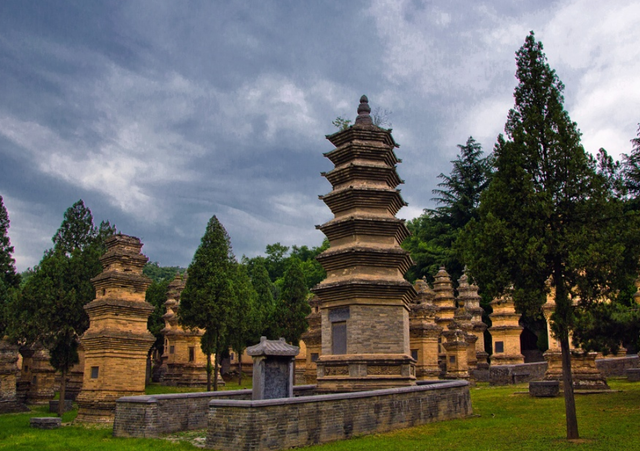 虽然郑州的旅游景点有很多,但是5a级旅游风景区仅仅只有一个,并且