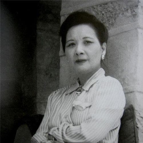 宋氏三姐妹年轻时到底有多美?看完这组绝版黑白老照片