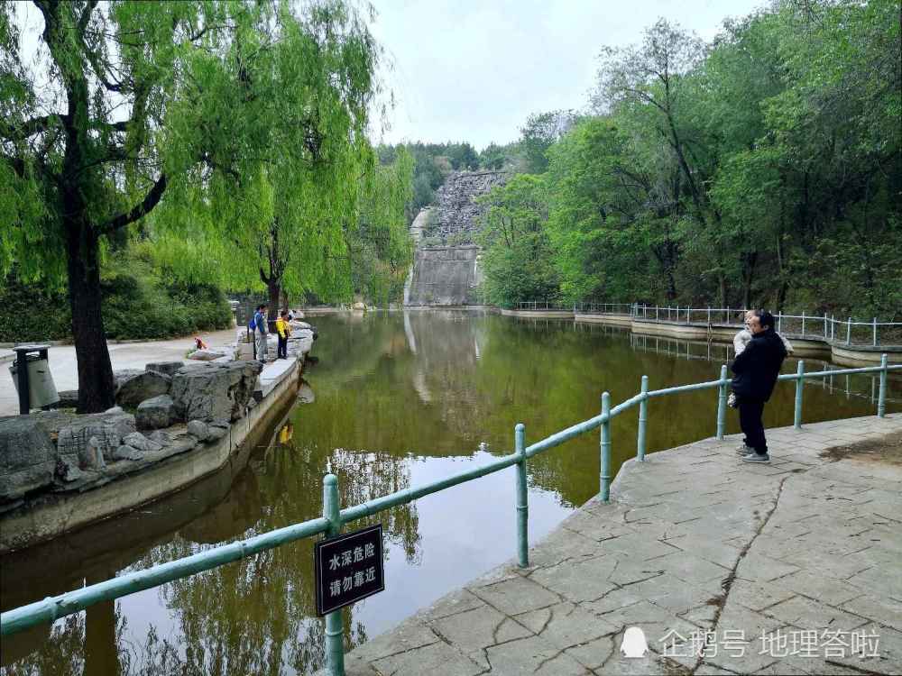 地理答啦摄影山东济南鲍山公园