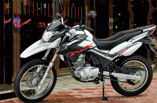 豪爵铃木nk150 hj150gy车身尺寸分别为2070/825/1165mm,轴距为1360mm