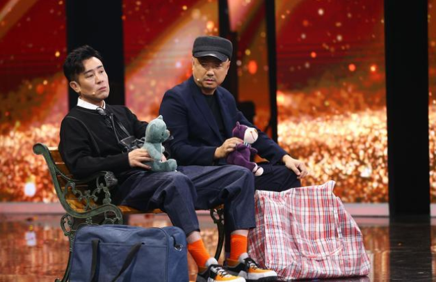 "蹦迪"走红的于和伟,与他重要的三个女人