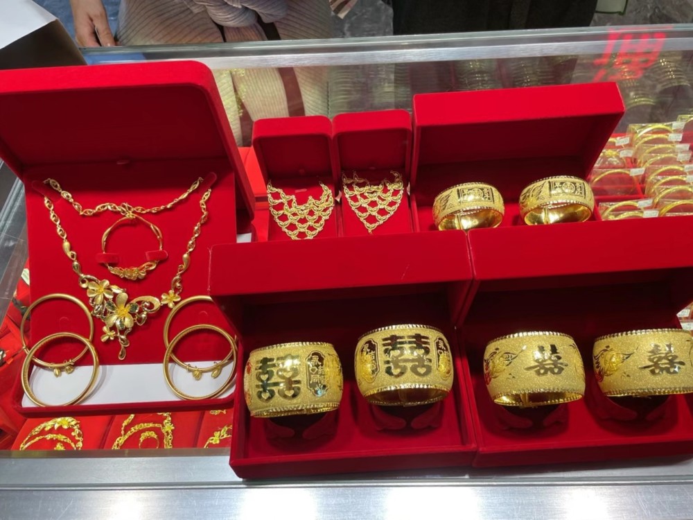古法黄金首饰和普通黄金首饰成色哪个更高,选择时该如何分辨?