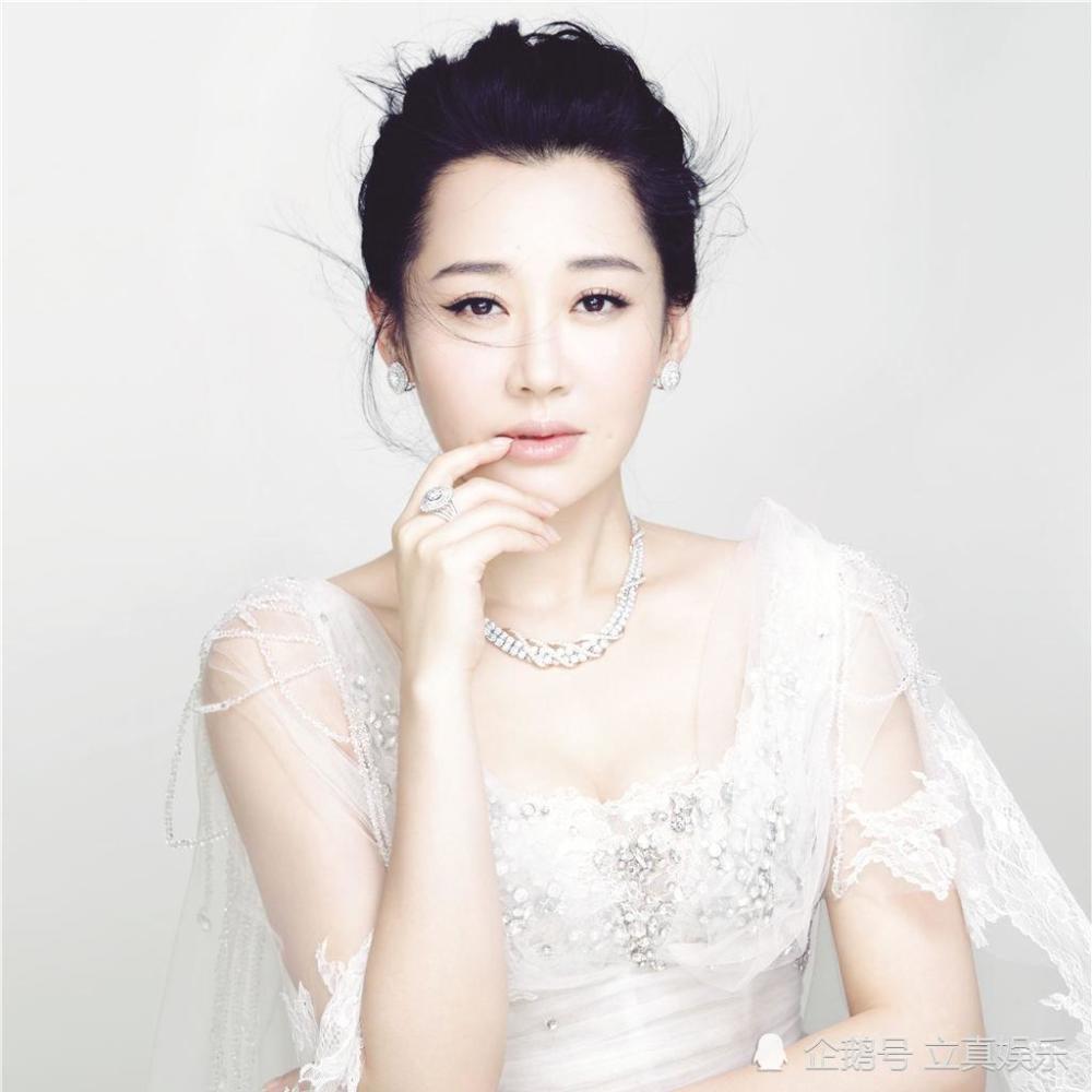 演员许晴经典照片集锦 风韵犹存展女性之美