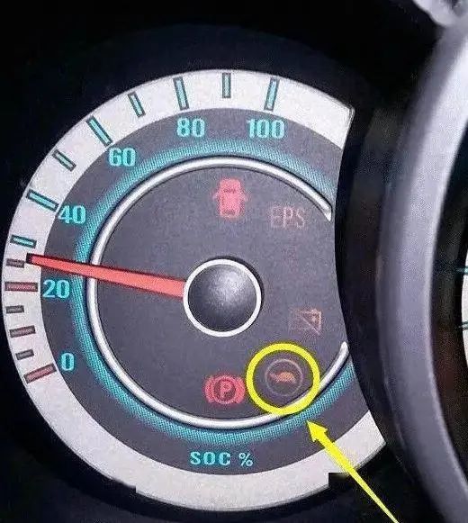 仪表盘上出现乌龟晒太阳是咋回事修车工看到急了眼快刹车
