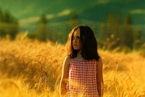 《麦田里的守望者》:少年人的苦闷仿徨,读完青春才正式开始