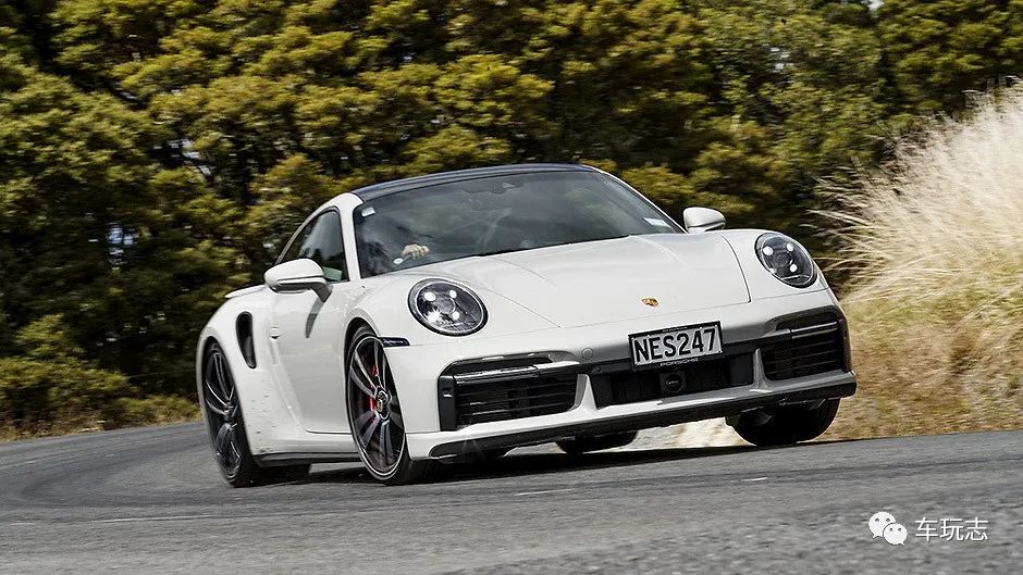 2021款保时捷992代911 turbo:拥有异国情调的超级跑车