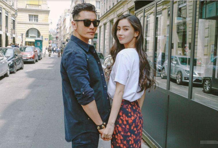 黄晓明和baby穿情侣装,黄晓明和baby结婚照 baby穿情侣装后,黄晓明戴情侣戒撒糖,离婚