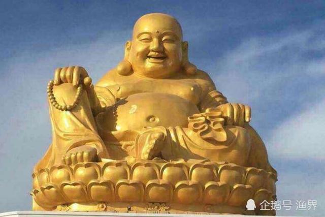 此人长相像弥勒佛,被富婆看上后带回家"供养",现状怎样?