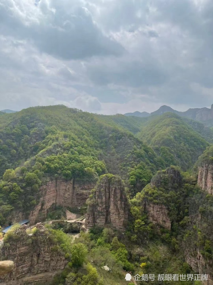 爱情山,国家aaaa景区,国家地质公园,又名天河山,位于河北省和山西省的