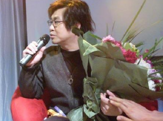 3岁患上小儿麻痹27岁出道31岁爆红郑智化的人生就是传奇