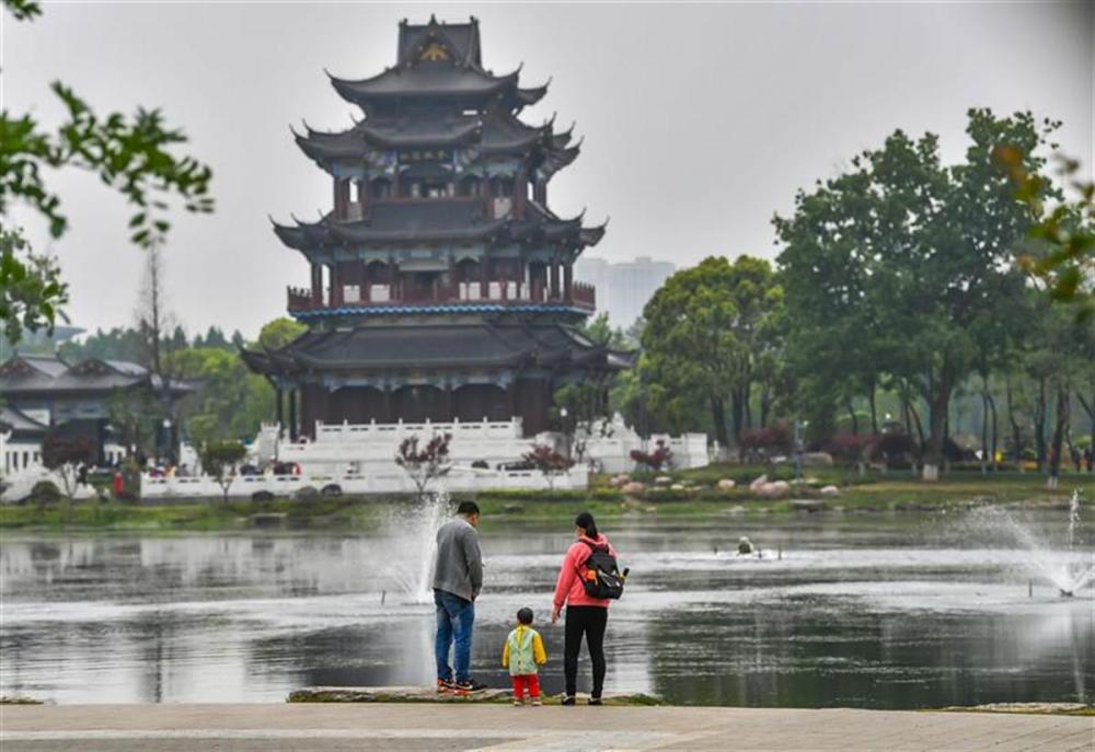 快乐从这里出发!武昌紫阳公园"大湖 "正式开园开馆