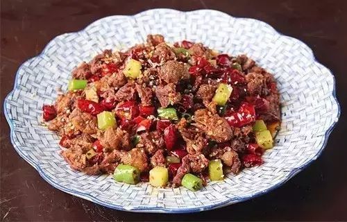 "全鹌鹑宴"迅速俘获不少食客!
