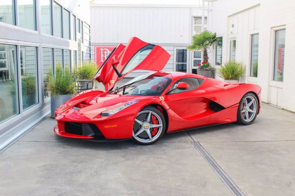 几乎全新的定制马王,2014年法拉利laferrari