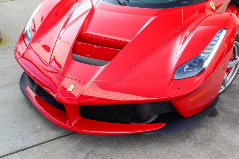 几乎全新的定制马王,2014年法拉利laferrari