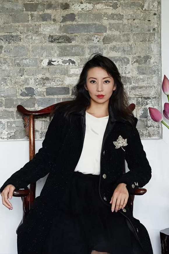 林徽因曾孙女梁周洋:才貌双全,30岁成一代名媛,令西方刮目相看