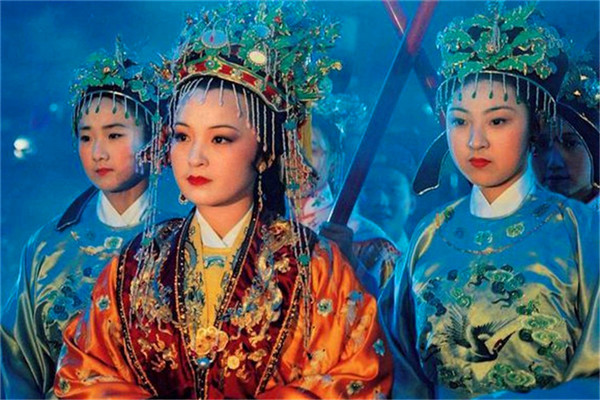 读《红楼梦:贾元春当上了凤藻宫尚书,这是一个什么样的官职?