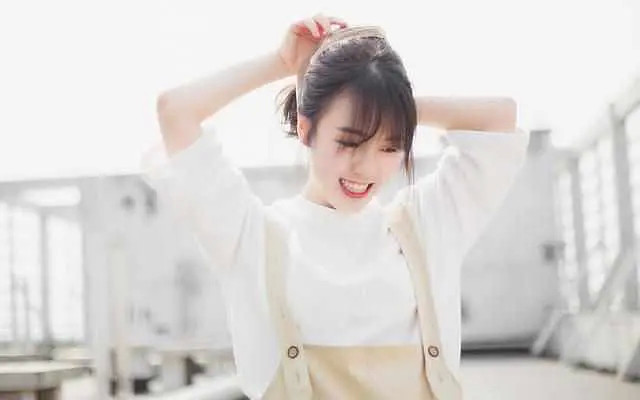 100句哄女孩子开心的话幽默,高情商逗乐女生的套路