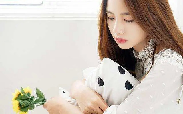 100句哄女孩子开心的话幽默,高情商逗乐女生的套路