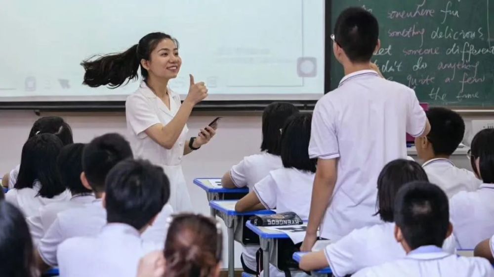 青春正当时·成长在二中——普陀二中青年教师成长记