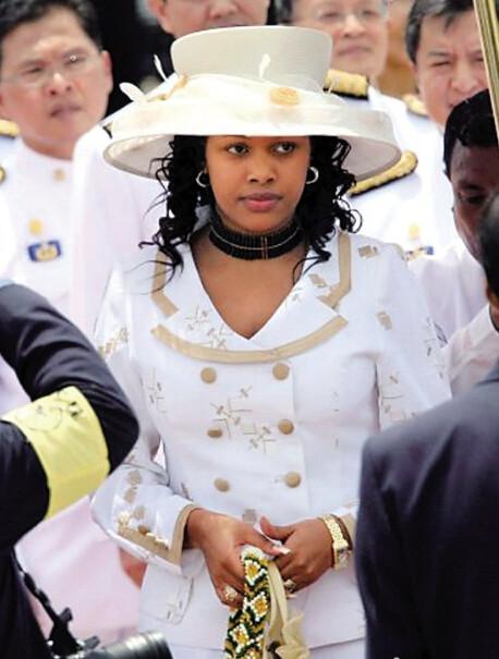 斯威士兰国王娶了15位妻子,还鼓励民众