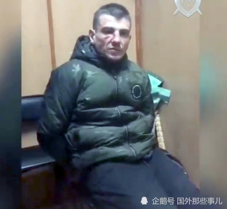 女老总抽烟_动漫头像男生抽烟图片(3)