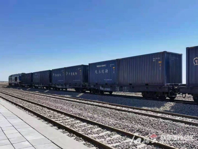 乌将铁路三处会让站投入使用