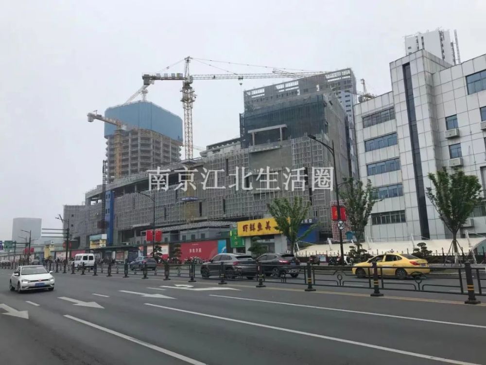 江北虹悦城位于浦口区江浦街道,浦口大道西侧,龙华路东南侧,康华路