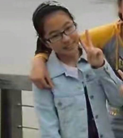 从小就是美人胚子郝一点晒童年旧照这颜值不需要整容吧