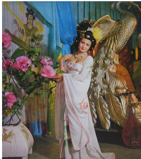 一代影后林芳兵,曾是王志文的初恋女友,因长相太美险些被毁容