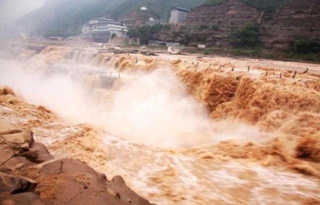 黄河下游已成地上悬河每年堆积4亿吨泥沙为何不挖走呢