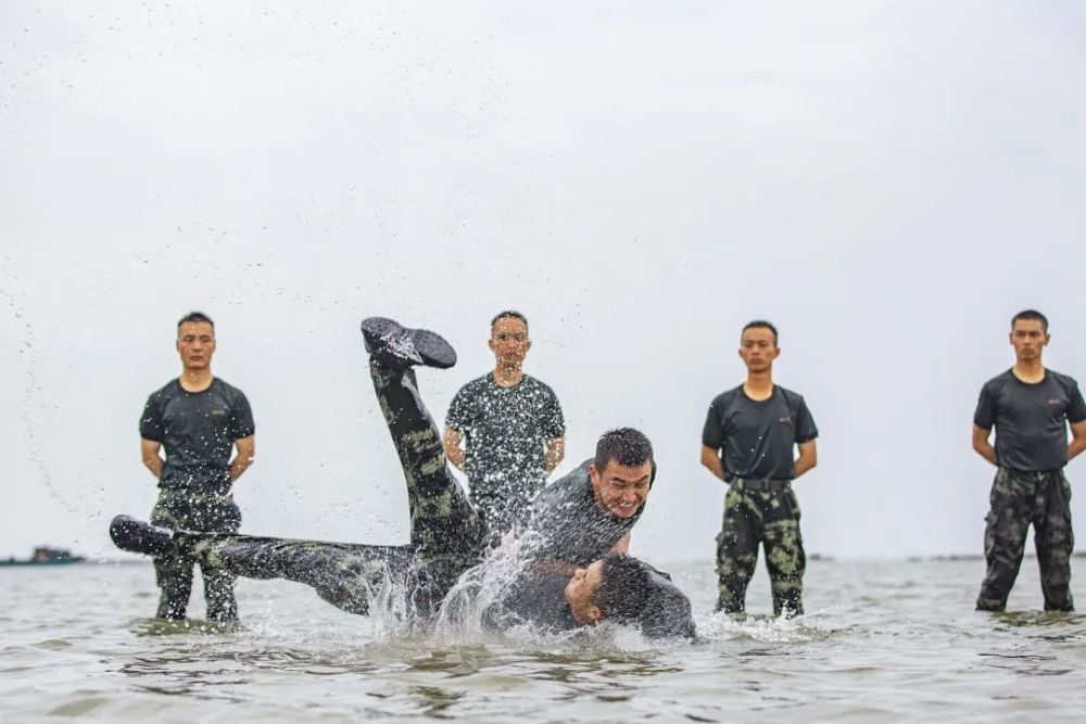 劈波斩浪!走进武警官兵硬核训练现场