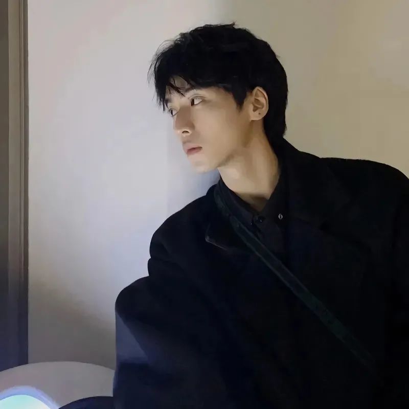 帅气个性真人男头 夕阳终归落在你身上 你也会快乐一场