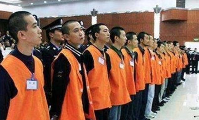 山西老大李满林,制造大观园枪击事件还能全身而退,04