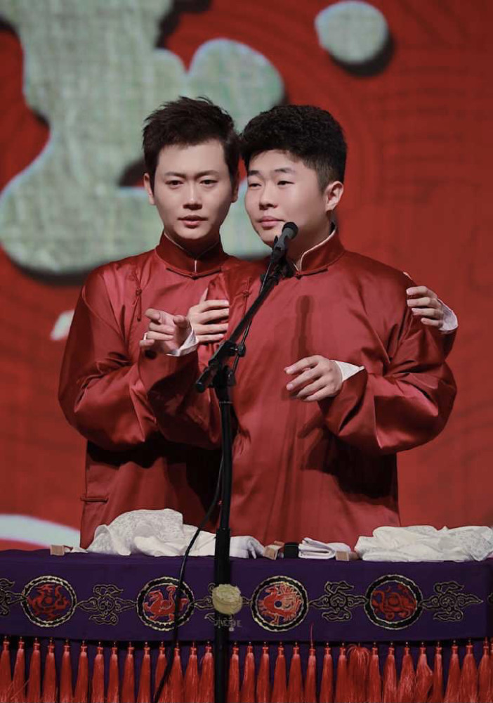 退出德云社的弟子说你师傅一场演出给50块,剩下的都是郭德纲自己独吞