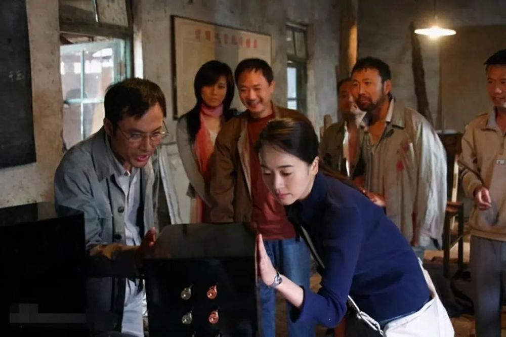被捞上井沿的幸运者:评由小说《遥远的救世主》改编成电视剧《天道》