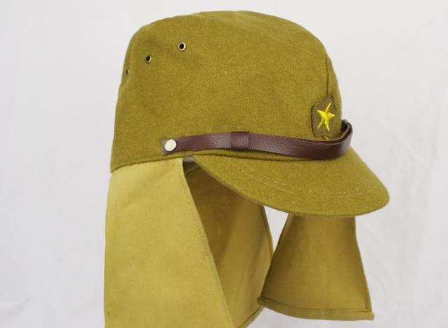 日本军帽那两块布是干啥用的虽然丑但是关键时候可以保命