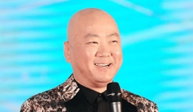 郭冬临妻子曝光,年龄比他小20岁还是隐形富豪,难怪这么低调