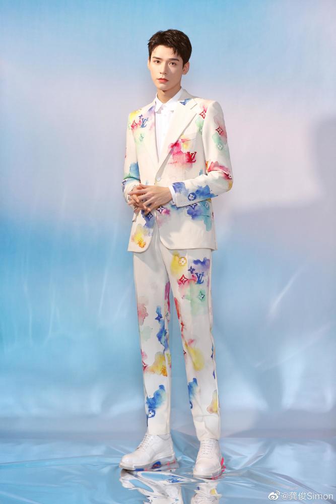 2021芒果台大剧片单公布,龚俊姚安娜加盟中餐厅5,肖战