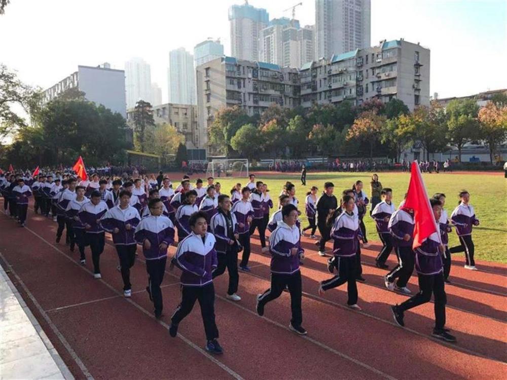 武汉市建港中学:双擎并驱发展,特色绽放精彩_腾讯新闻