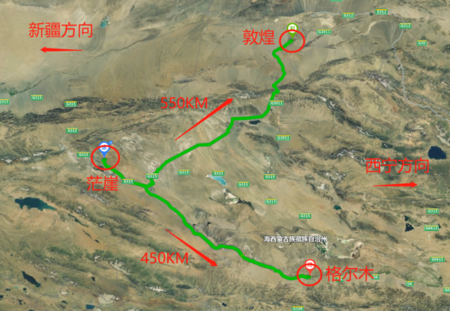 被四大无人区包围,南边是可可西里无人区,羌塘无人区,西边是阿尔金山