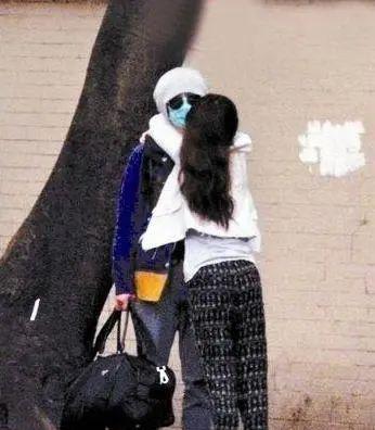 8年过去了,文章离婚,39岁的姚笛近况曝光!
