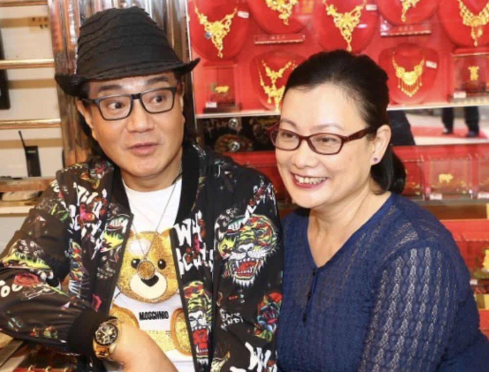 tvb绿叶鲁振顺筹办婚事已看中72万钻戒自揭与57岁女友在备孕