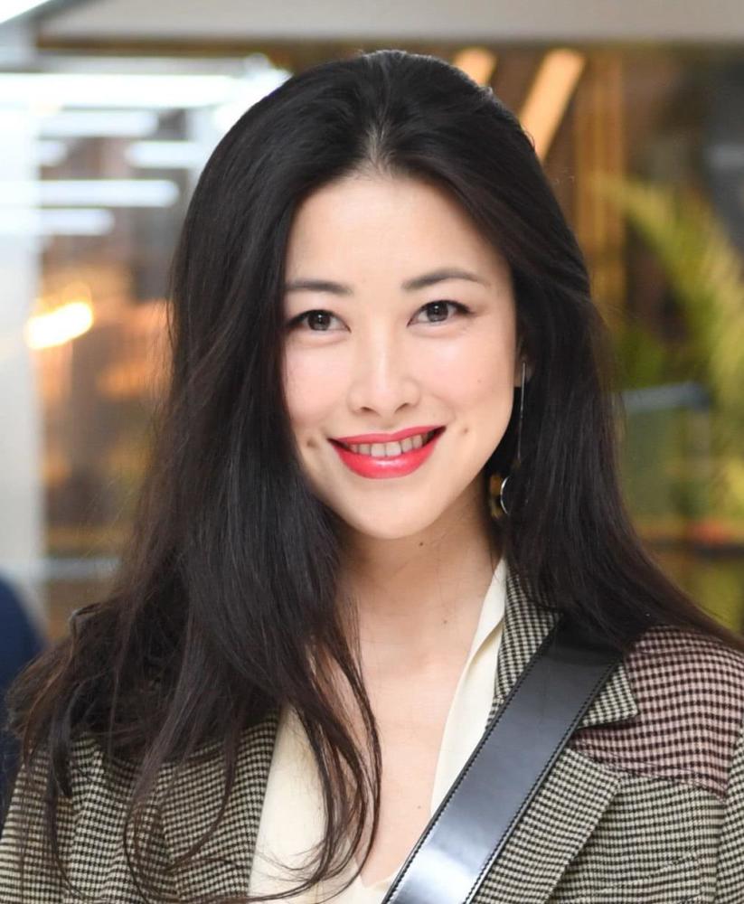 7位女神幸福待产:谢娜秀恩爱,张梓琳晒孕肚,辣妈带球工作太拼了