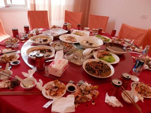 反食品浪费法通过拒绝浪费食物传承美德