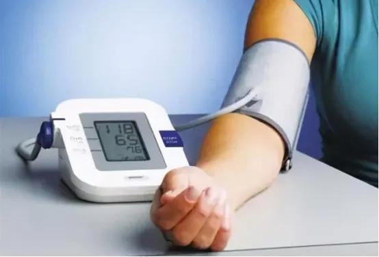 38岁马护士高血压半年没有吃药血压变回正常是怎么做到的