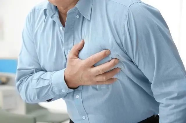 生气的时候心脏疼可能是这3个疾病