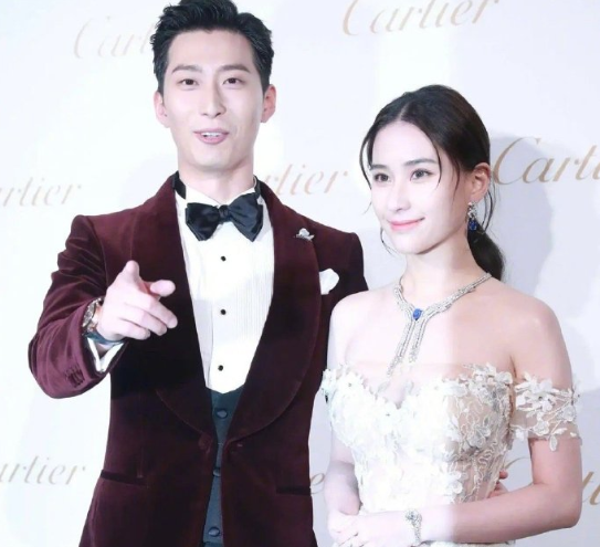 刘嘉玲曝何超莲已结婚 何超莲这是要进演艺圈?