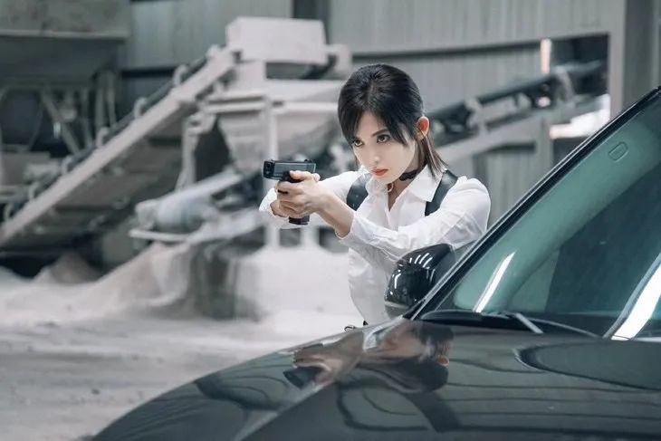美人计|娜扎的"女特工短发",复制难度99