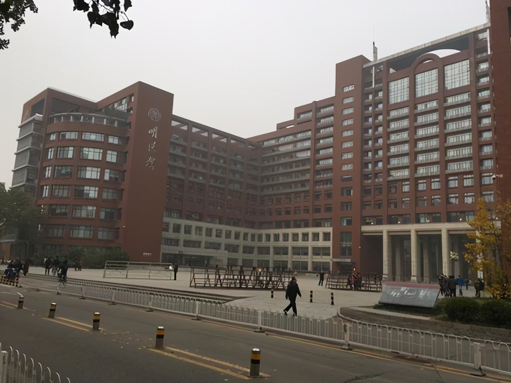 中国人民大学怎么了,"法学院"又"出事",令人"扼腕叹息"